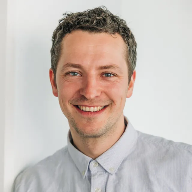 Leander Schmidt-Glintzer - Co-Founder & Communication